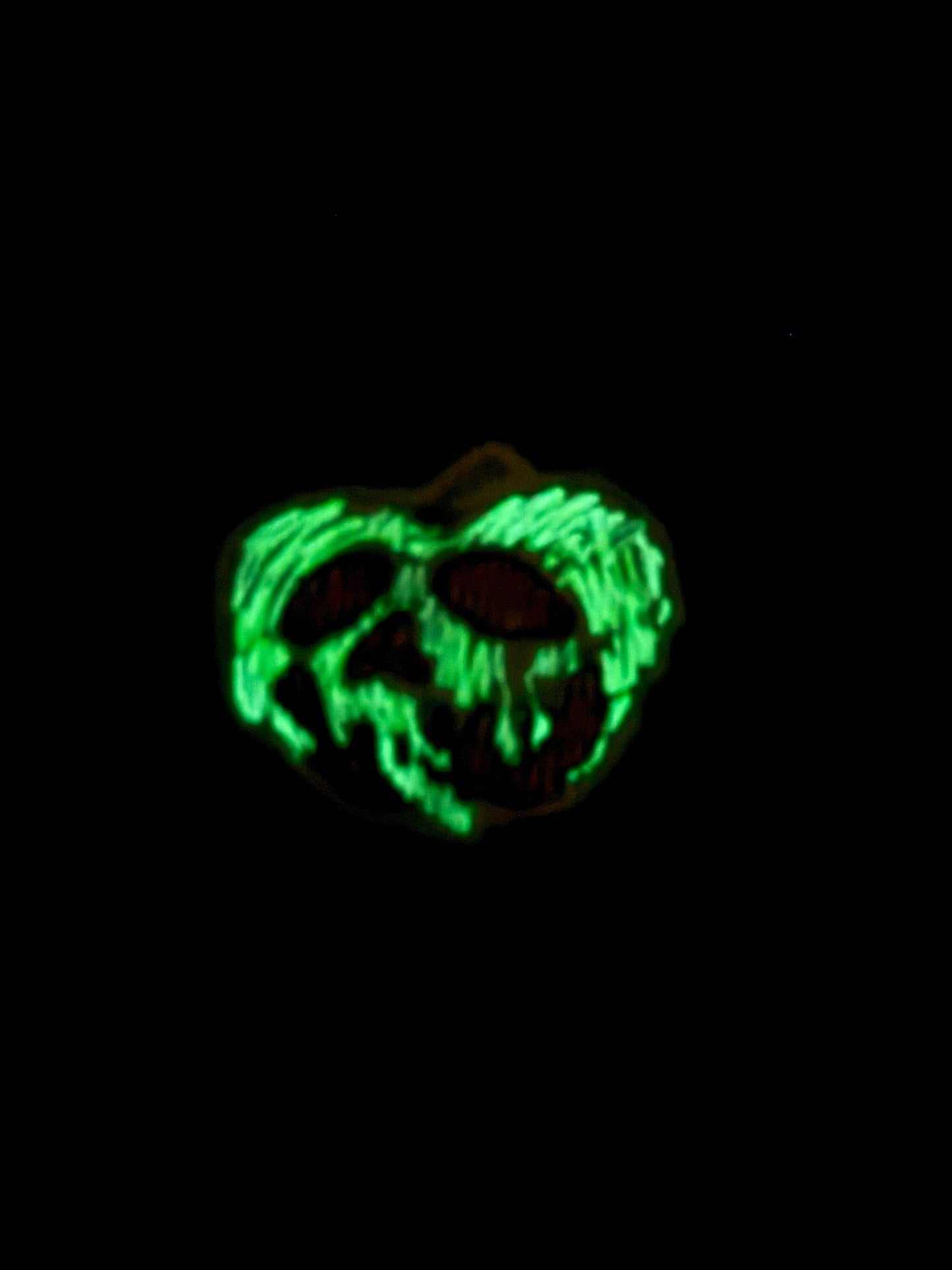 Glow in the dark Posion Apple Iron on Patch, Snow White inspired iron on patch, Disney inspired iron on patch, patches for jackets and bags